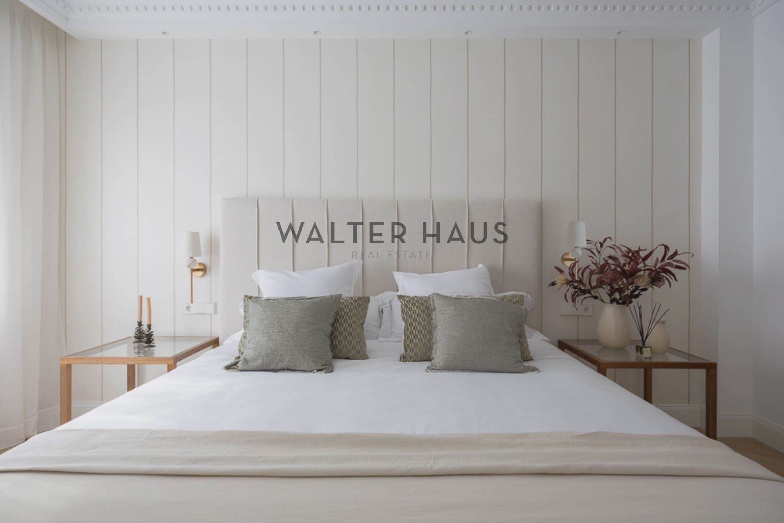 3 bedroom Flat for sale in Madrid city with pool - € 3,750,000 (Ref: 9395449)