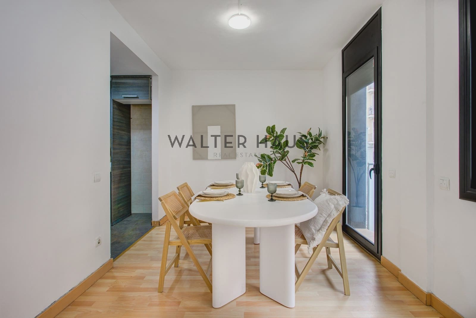 3 soveværelse Lejlighed til salg i Barcelona by - € 890.000 (Ref: 9399987)