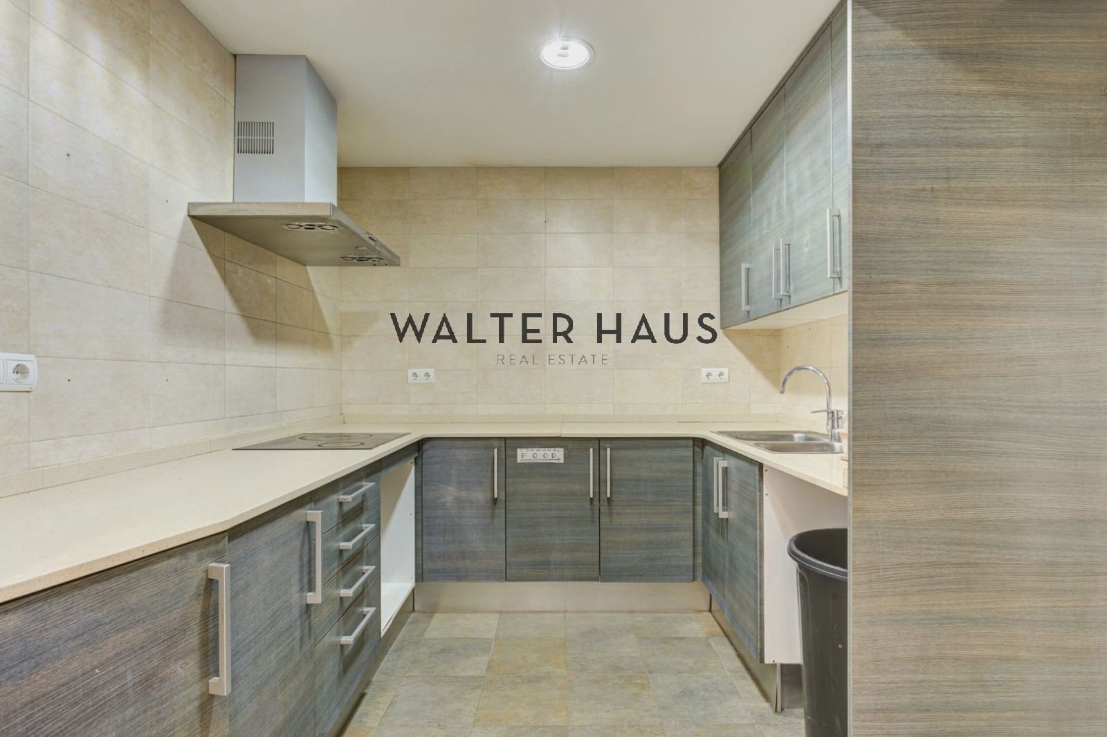 3 soveværelse Lejlighed til salg i Barcelona by - € 890.000 (Ref: 9399987)