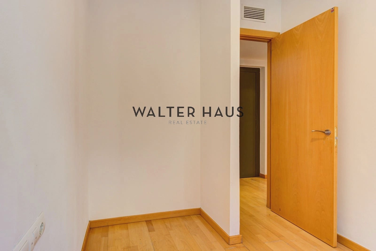 3 soveværelse Lejlighed til salg i Barcelona by - € 890.000 (Ref: 9399987)