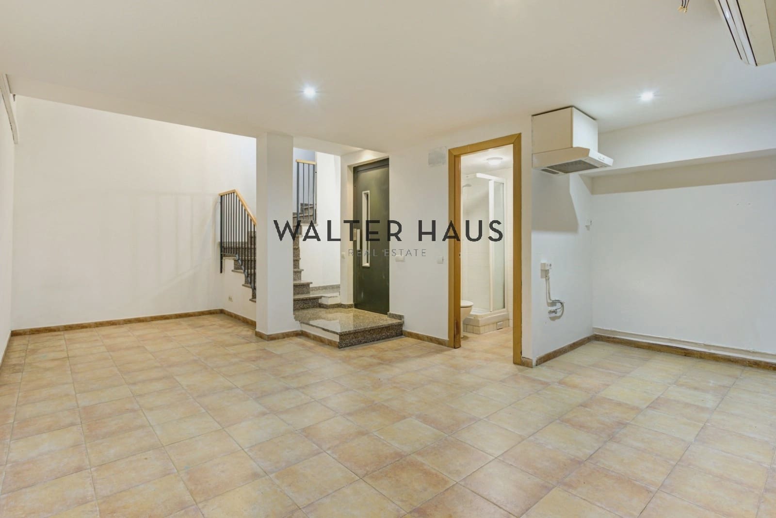 3 soveværelse Lejlighed til salg i Barcelona by - € 890.000 (Ref: 9399987)