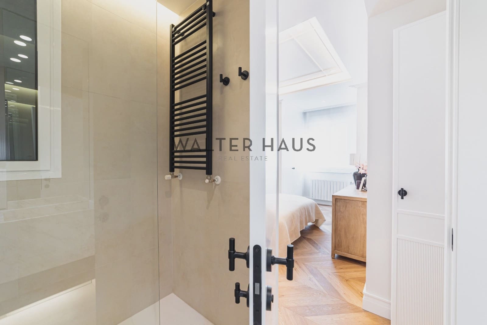 3 slaapkamer Flat te koop in Madrid stad - € 1.325.000 (Ref: 9402638)