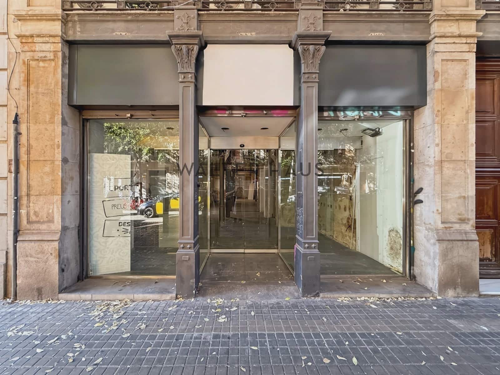 Commercieel te huur in Barcelona stad - € 3.000 (Ref: 9404720)