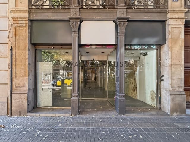 Commercial for rent in La Dreta de L'Eixample, Barcelona city - € 3,000 (Ref: 9404720)