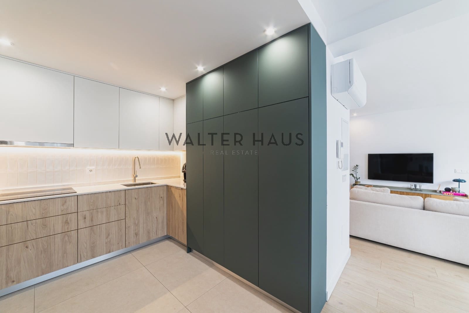 1 bedroom Flat for sale in Madrid city - € 750,000 (Ref: 9404722)