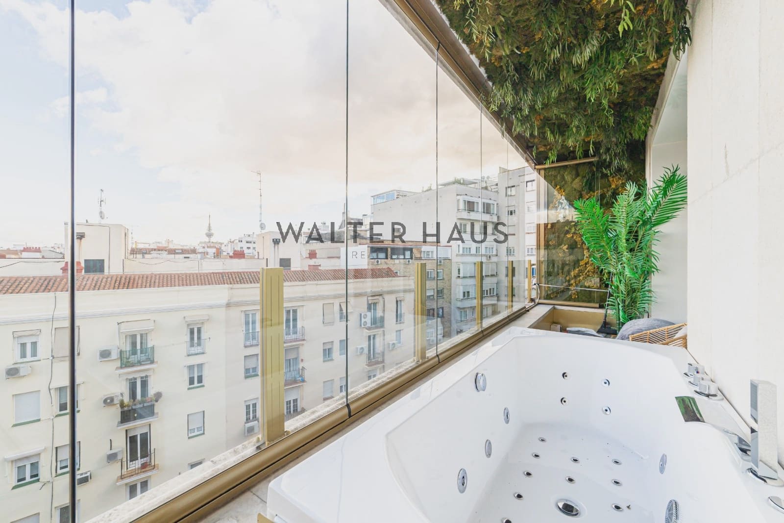 2 soverom Penthouse til salgs i Madrid by - € 1 980 000 (Ref: 9405904)