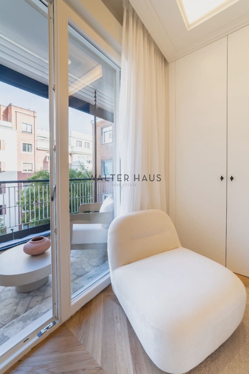 3 slaapkamer Flat te koop in Madrid stad met zwembad - € 2.550.000 (Ref: 9405905)