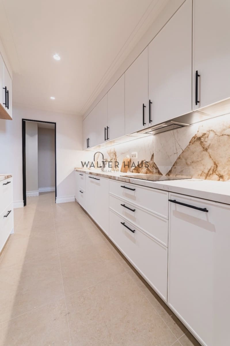 3 slaapkamer Flat te koop in Madrid stad met zwembad - € 2.550.000 (Ref: 9405905)