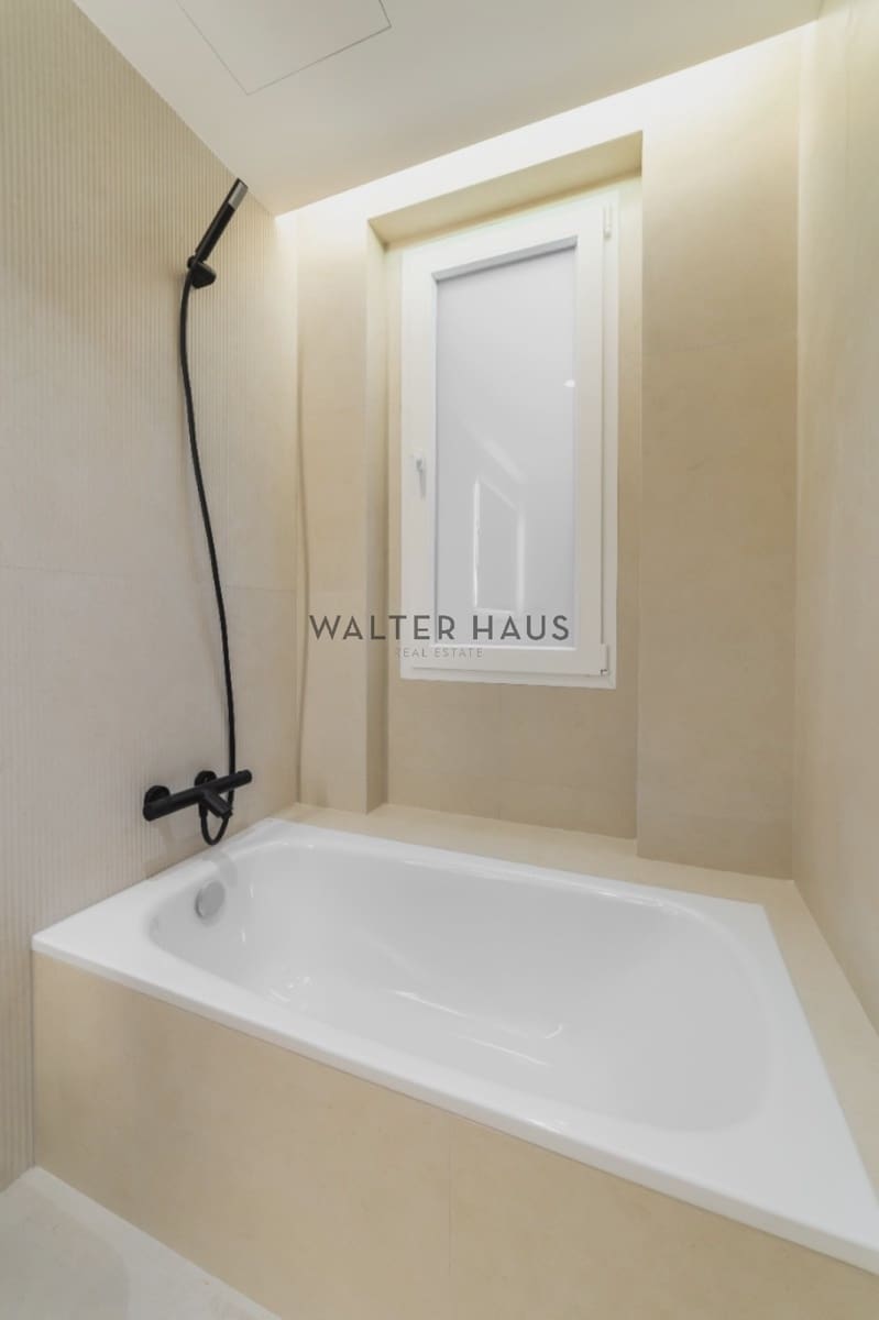 3 slaapkamer Flat te koop in Madrid stad met zwembad - € 2.550.000 (Ref: 9405905)