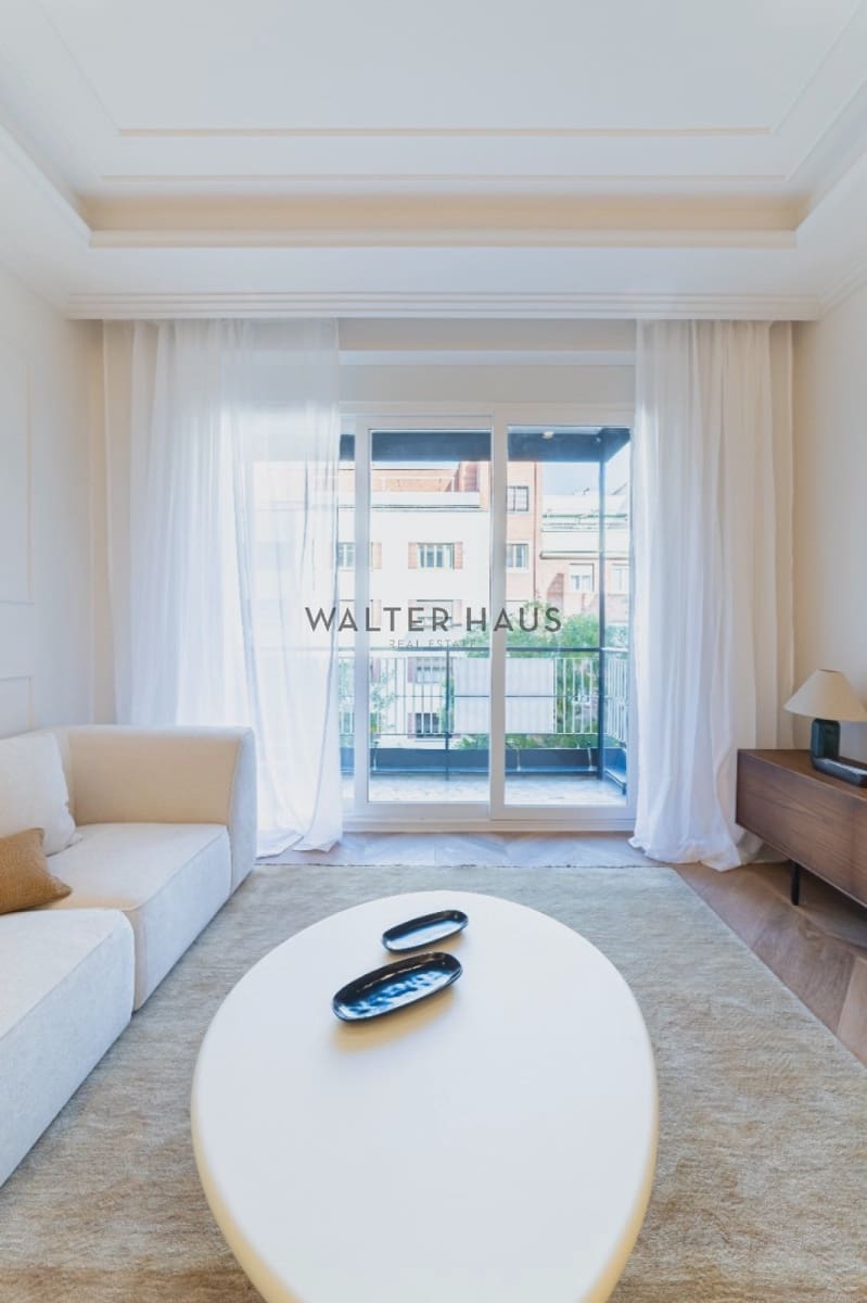 3 slaapkamer Flat te koop in Madrid stad met zwembad - € 2.550.000 (Ref: 9405905)