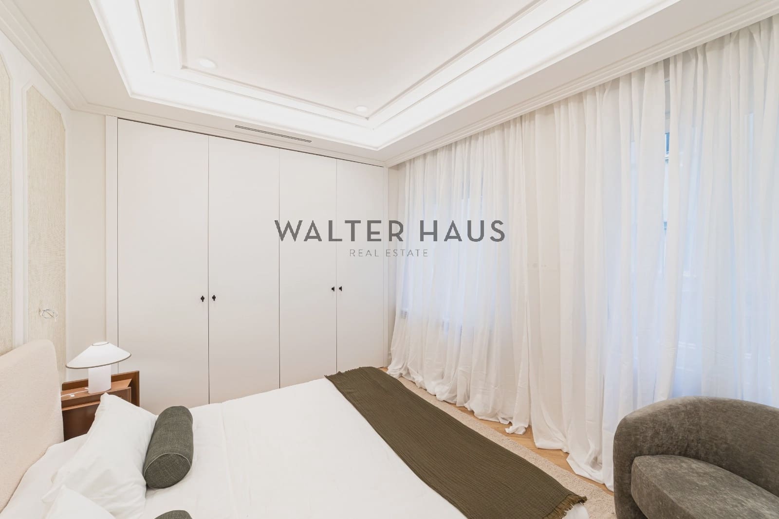 3 slaapkamer Flat te koop in Madrid stad met zwembad - € 2.495.000 (Ref: 9405905)