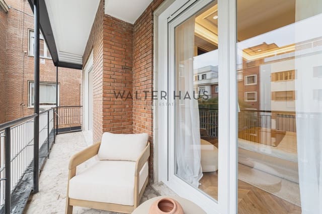 3 sovrum Lägenhet till salu i Almagro, Madrid stad med pool - 2 495 000 € (Ref: 9405905)