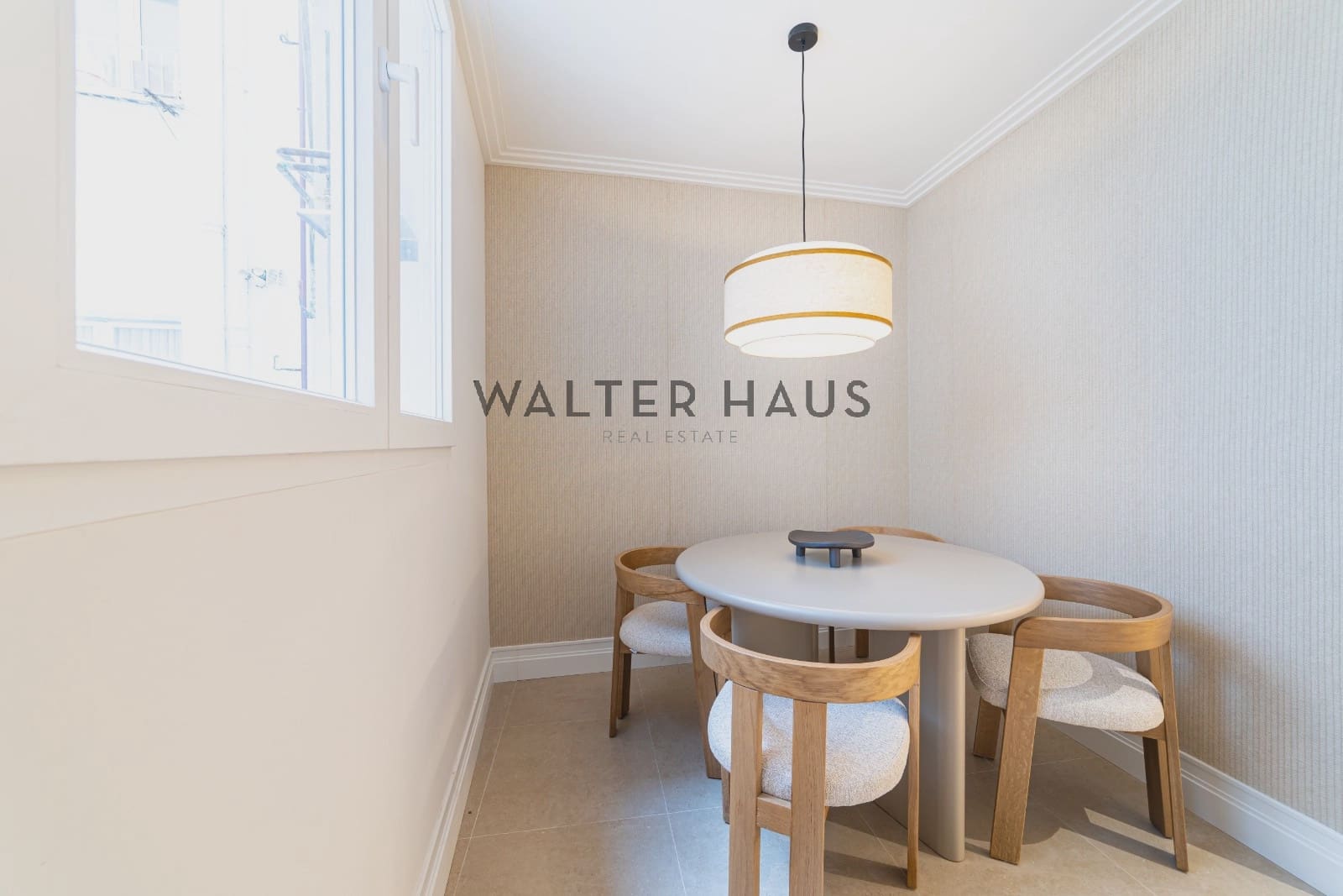 3 slaapkamer Flat te koop in Madrid stad met zwembad - € 2.495.000 (Ref: 9405905)