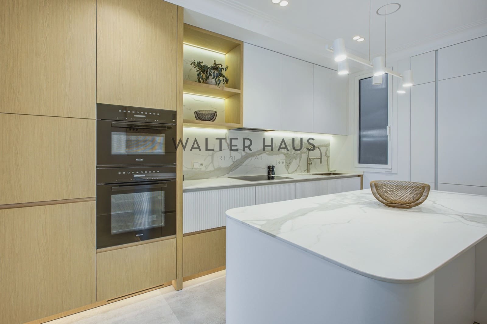 5 bedroom Flat for sale in Barcelona city - € 2,450,000 (Ref: 9412838)