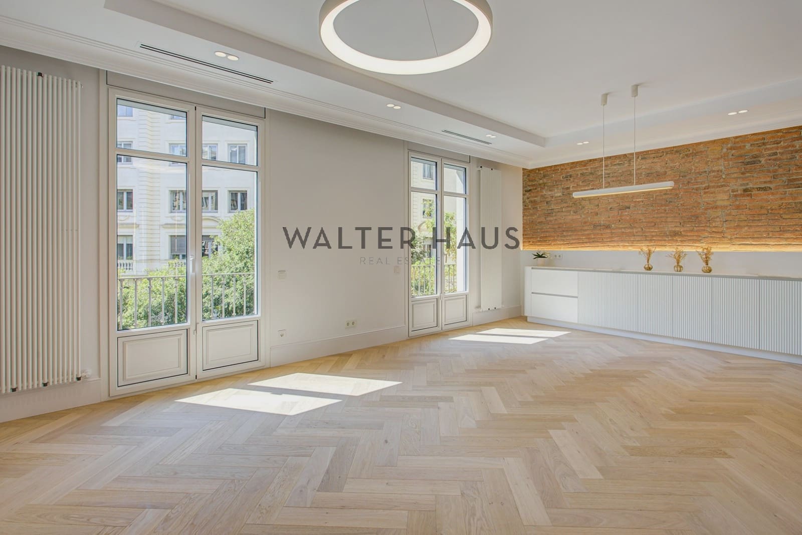 5 bedroom Flat for sale in Barcelona city - € 2,450,000 (Ref: 9412838)