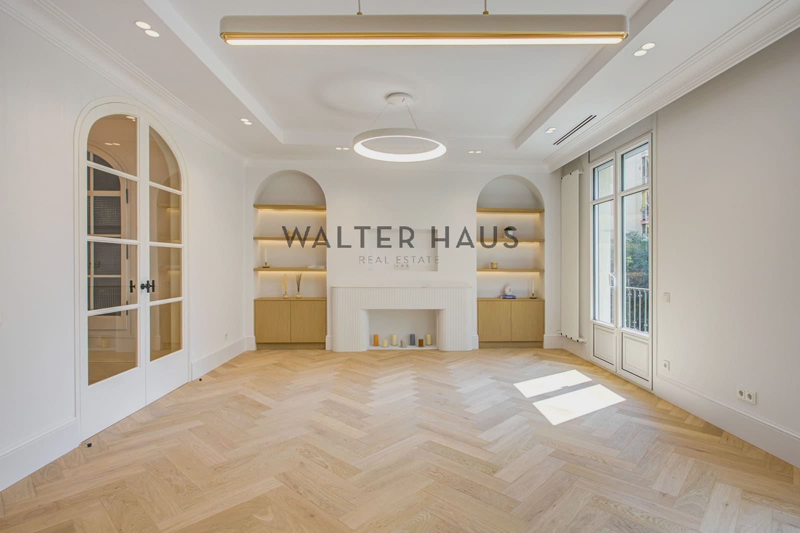 5 bedroom Flat for sale in Barcelona city - € 2,450,000 (Ref: 9412838)