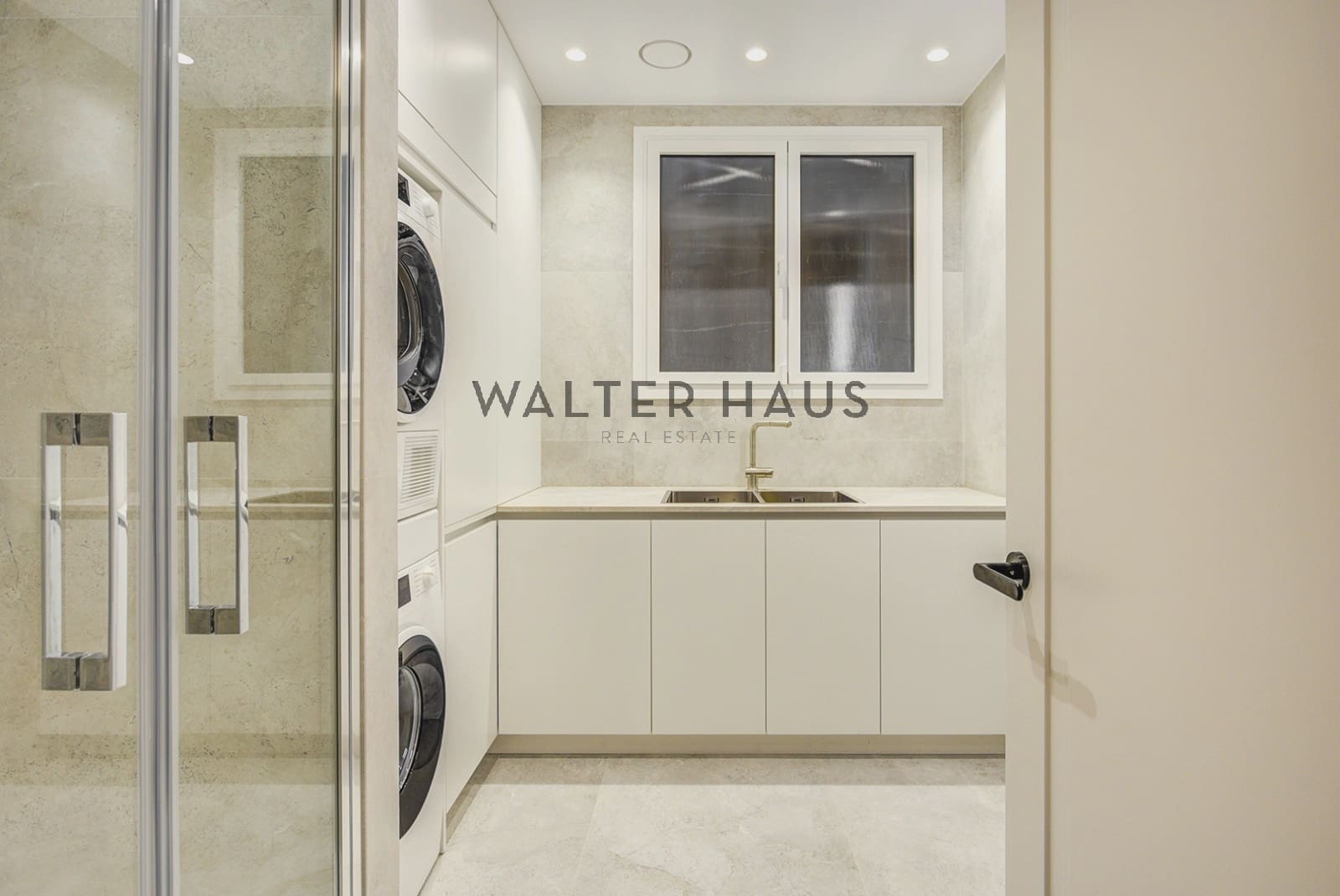 5 bedroom Flat for sale in Barcelona city - € 2,450,000 (Ref: 9412838)