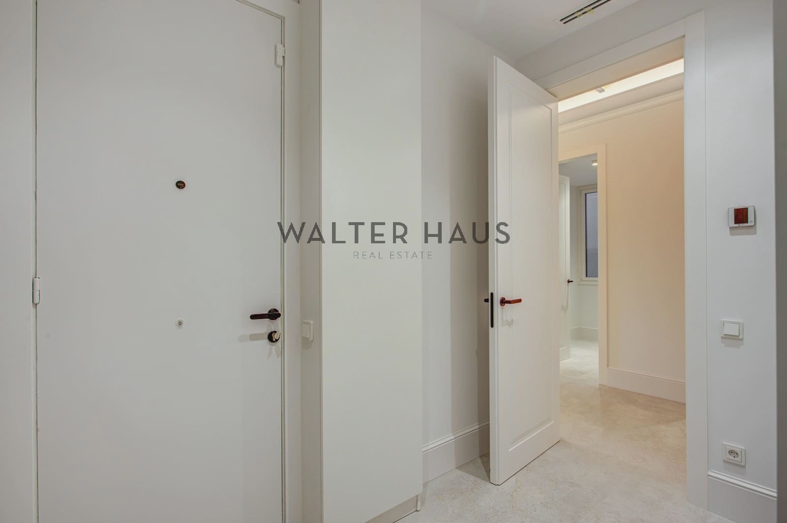 5 bedroom Flat for sale in Barcelona city - € 2,450,000 (Ref: 9412838)