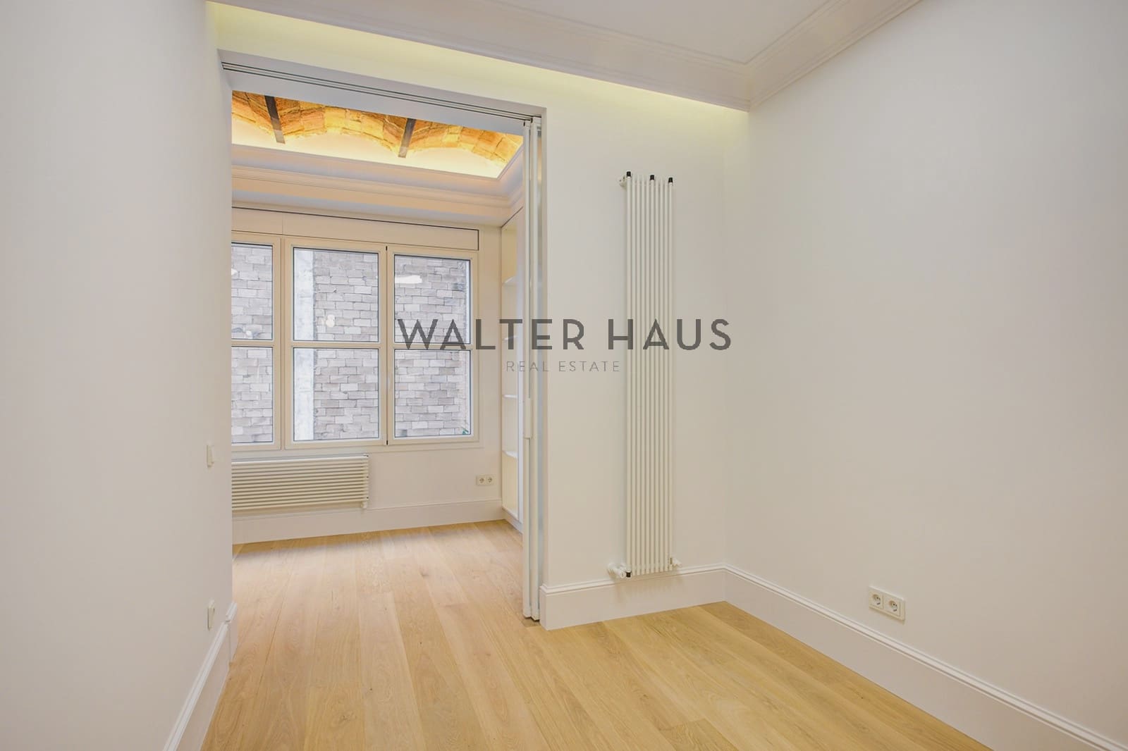 5 bedroom Flat for sale in Barcelona city - € 2,450,000 (Ref: 9412838)