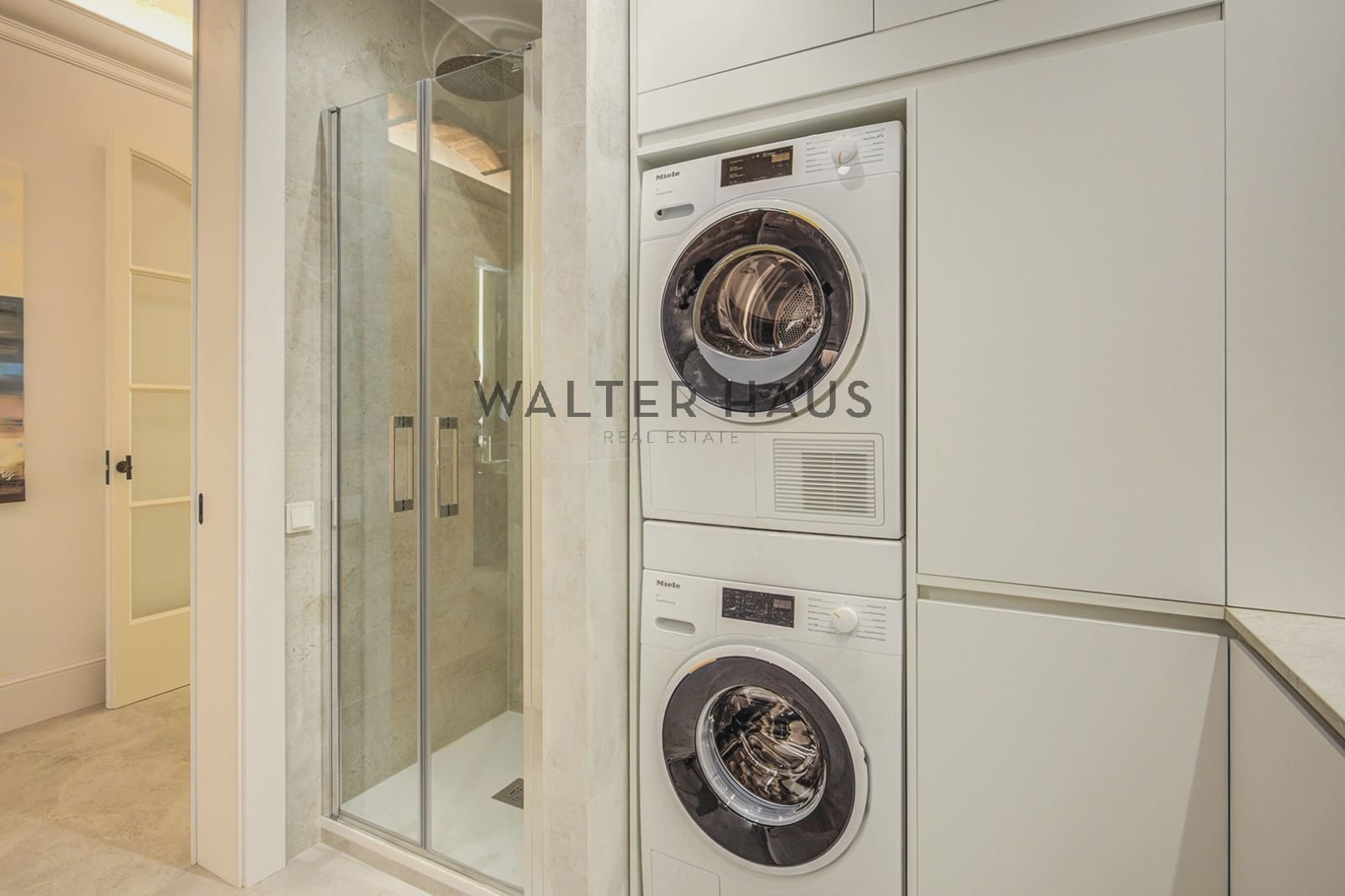 5 bedroom Flat for sale in Barcelona city - € 2,450,000 (Ref: 9412838)