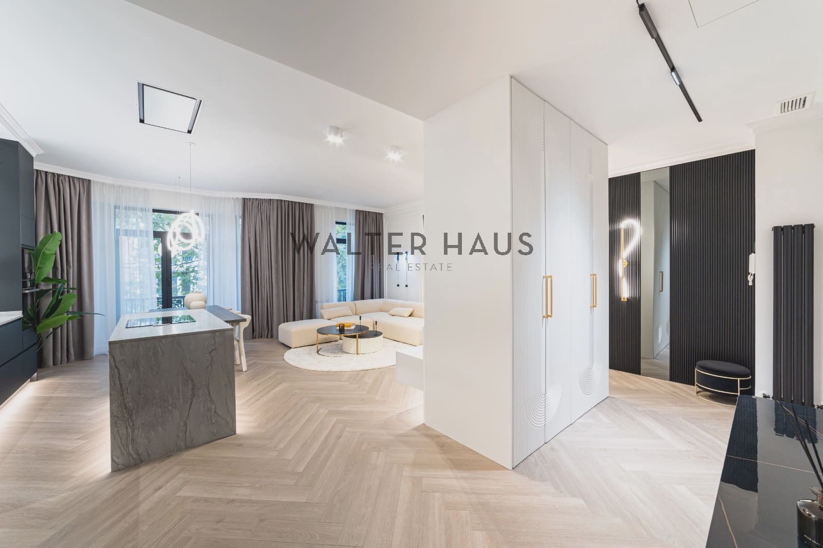 Piso de 2 habitaciones en Madrid ciudad en venta - 2.249.000 € (Ref: 9413416)