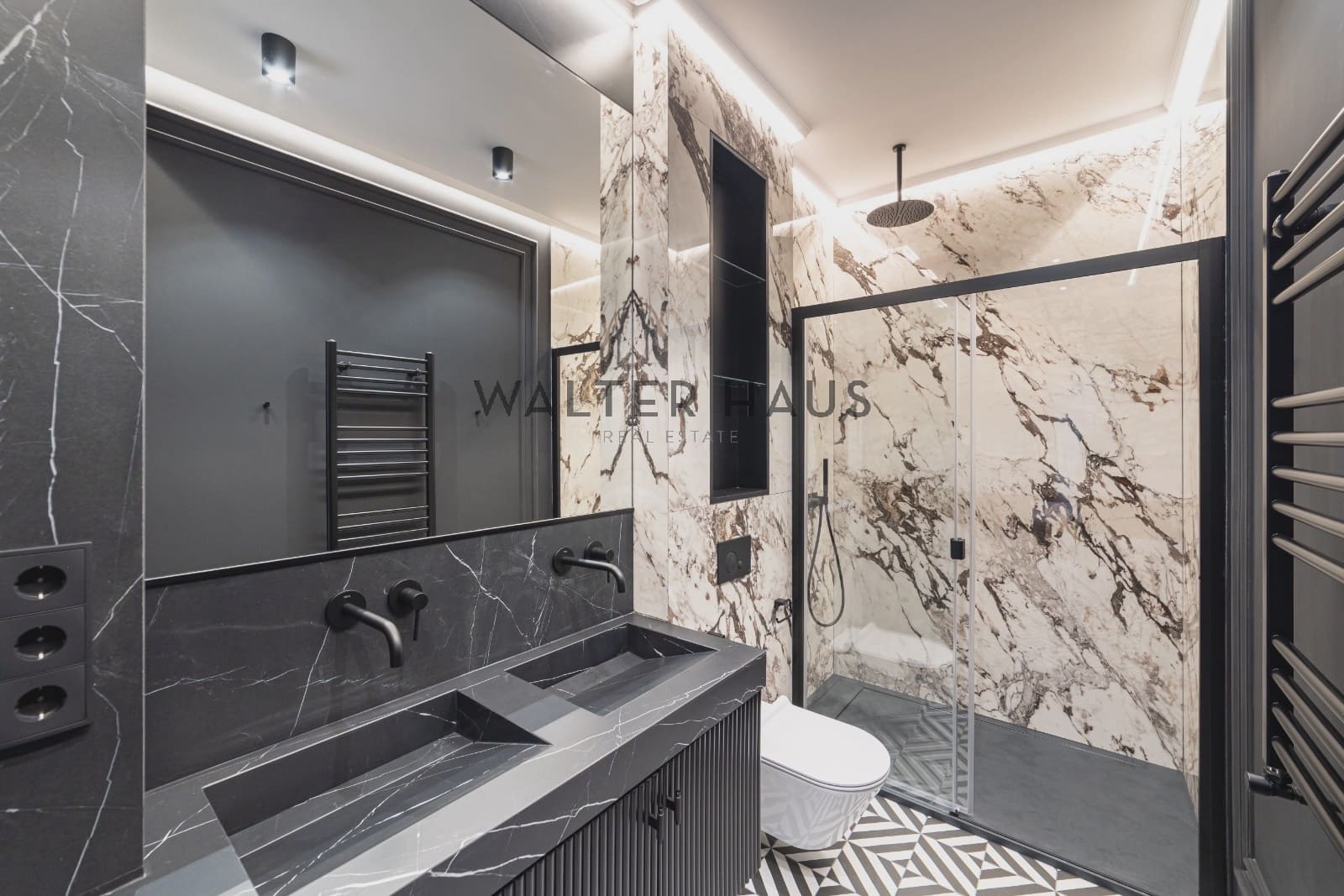 Piso de 2 habitaciones en Madrid ciudad en venta - 2.249.000 € (Ref: 9413416)