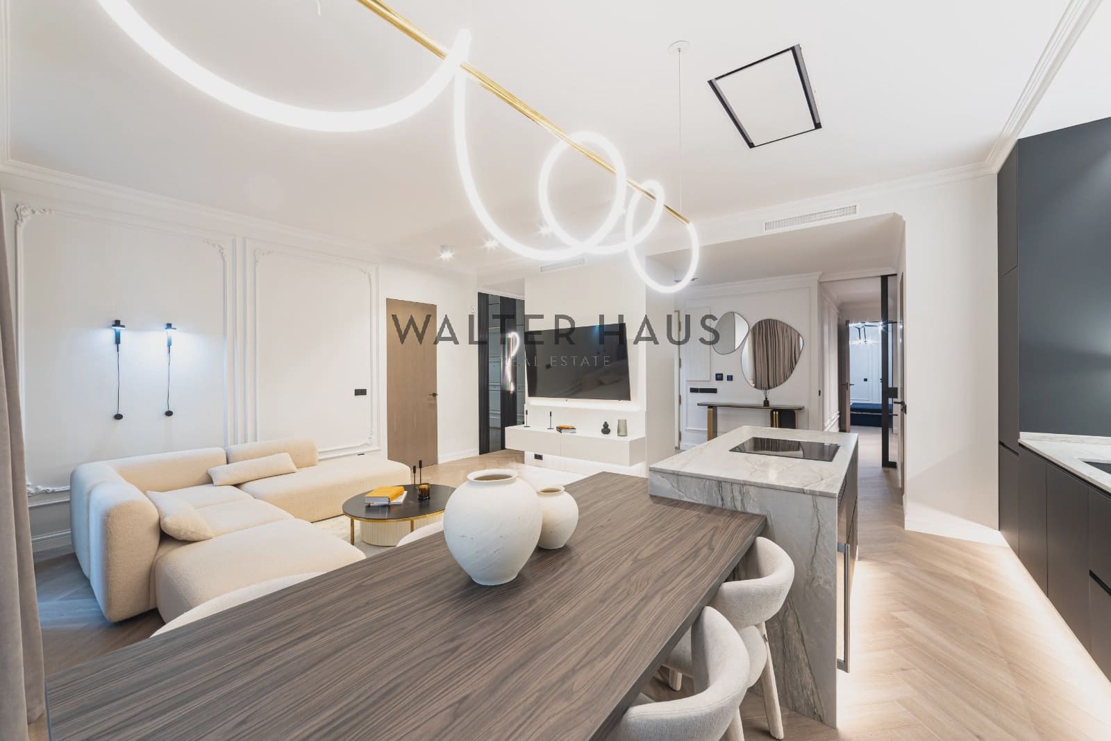 Piso de 2 habitaciones en Madrid ciudad en venta - 2.249.000 € (Ref: 9413416)