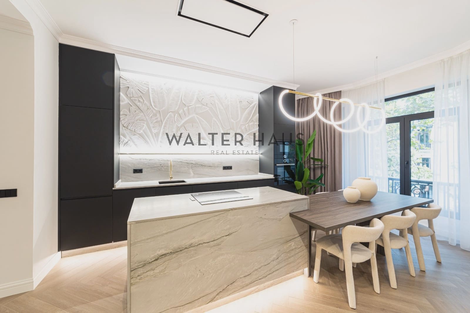 Piso de 2 habitaciones en Madrid ciudad en venta - 2.249.000 € (Ref: 9413416)