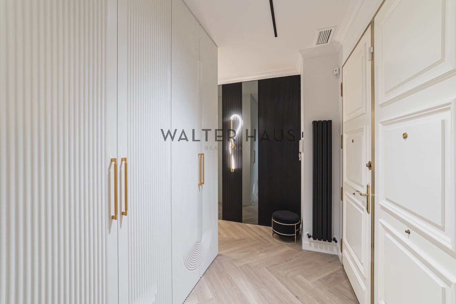 Piso de 2 habitaciones en Madrid ciudad en venta - 2.249.000 € (Ref: 9413416)