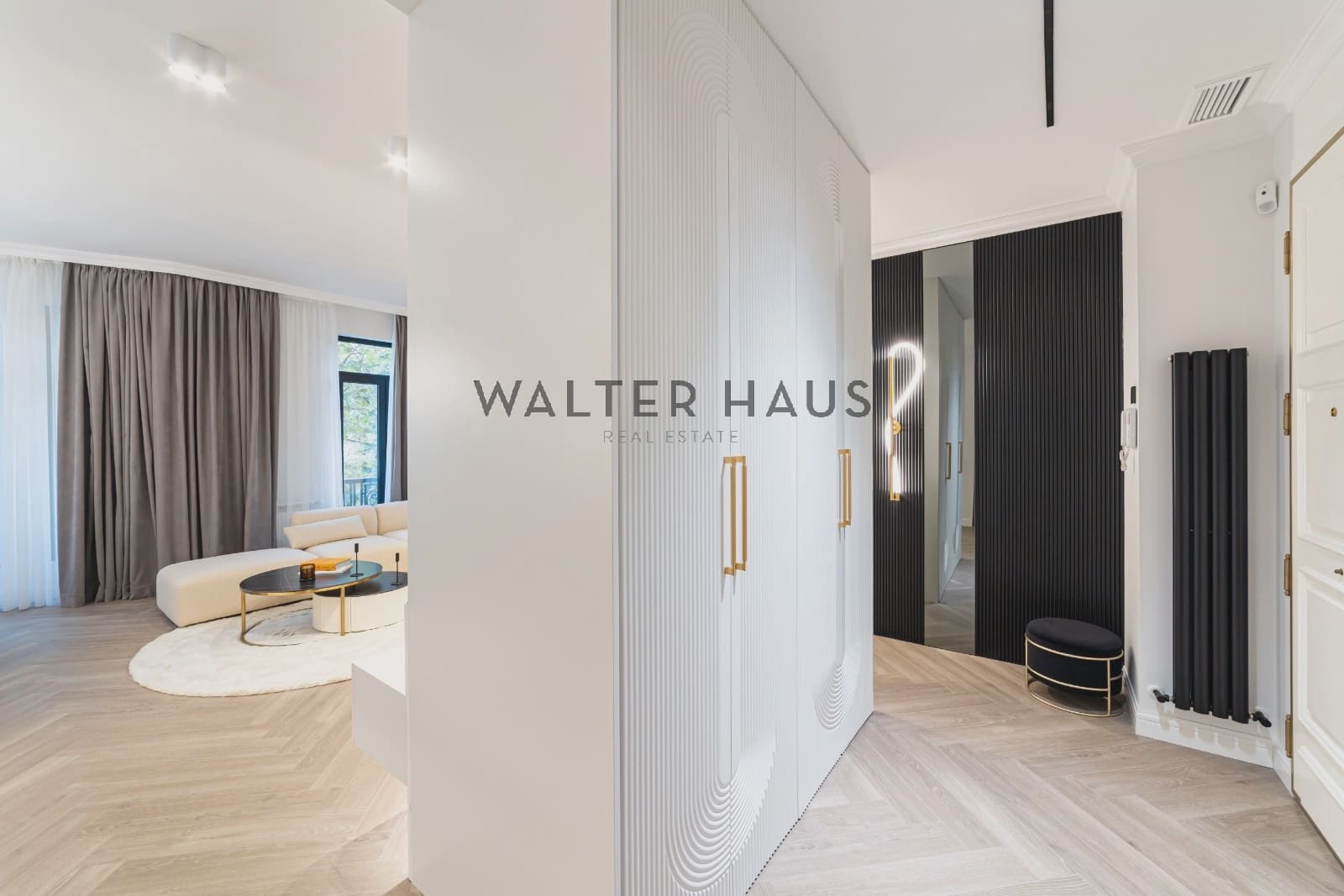 Piso de 2 habitaciones en Madrid ciudad en venta - 2.249.000 € (Ref: 9413416)