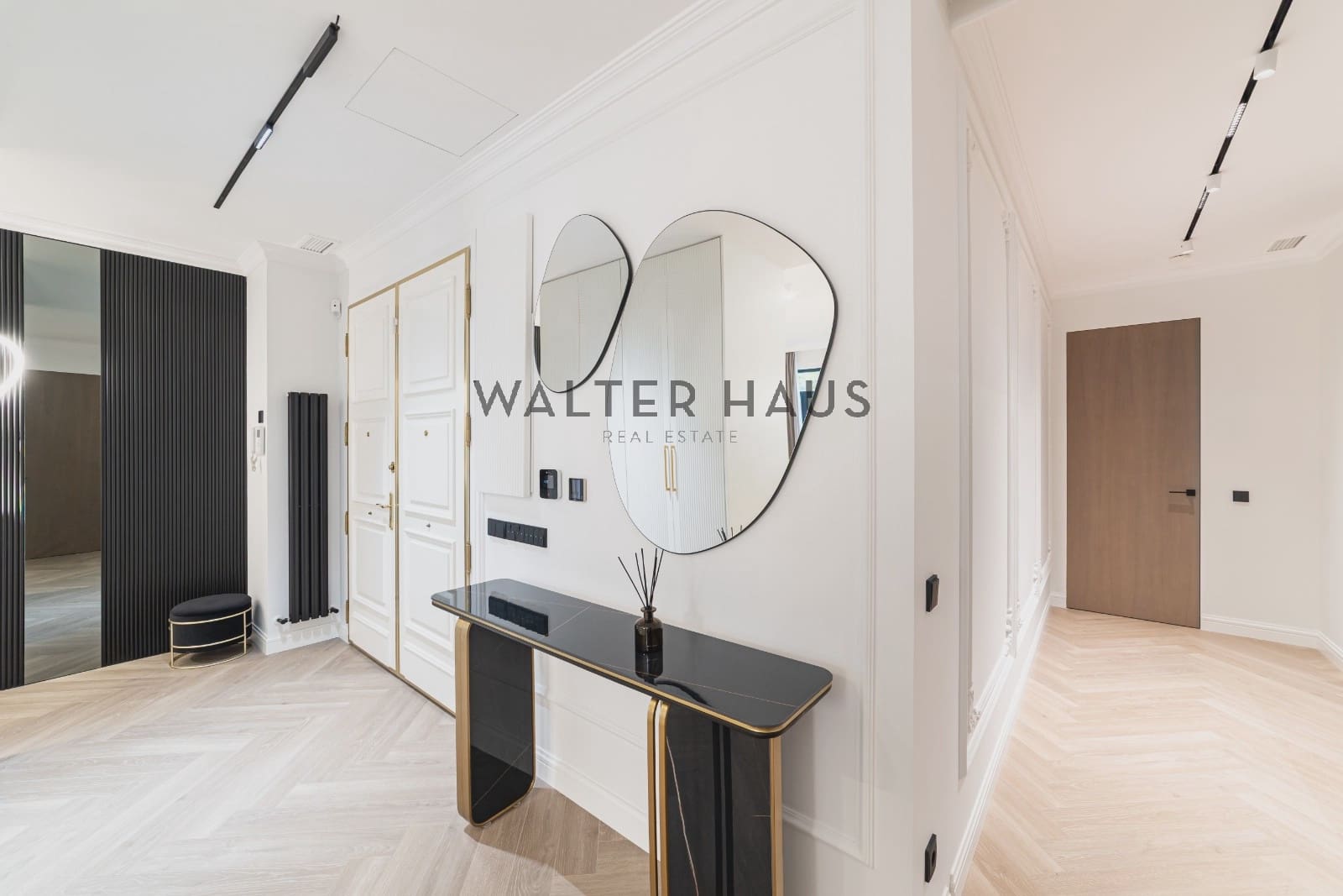 Piso de 2 habitaciones en Madrid ciudad en venta - 2.249.000 € (Ref: 9413416)