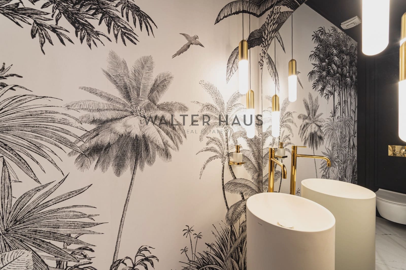 Piso de 2 habitaciones en Madrid ciudad en venta - 2.249.000 € (Ref: 9413416)