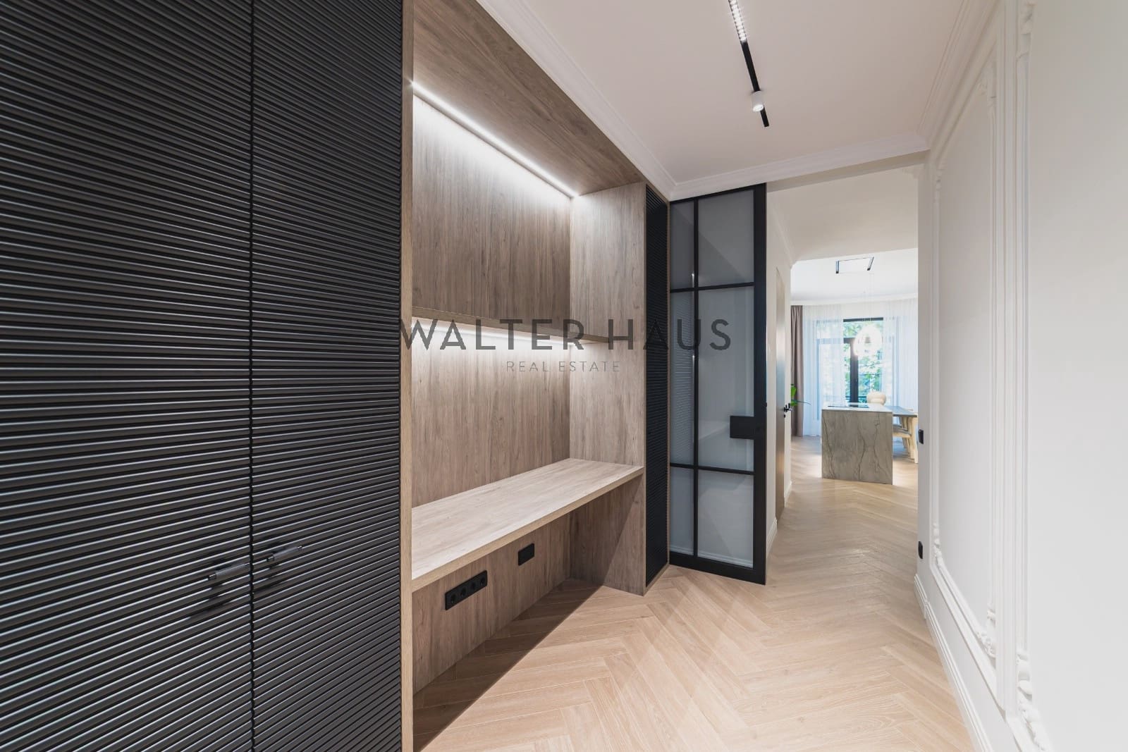 Piso de 2 habitaciones en Madrid ciudad en venta - 2.249.000 € (Ref: 9413416)