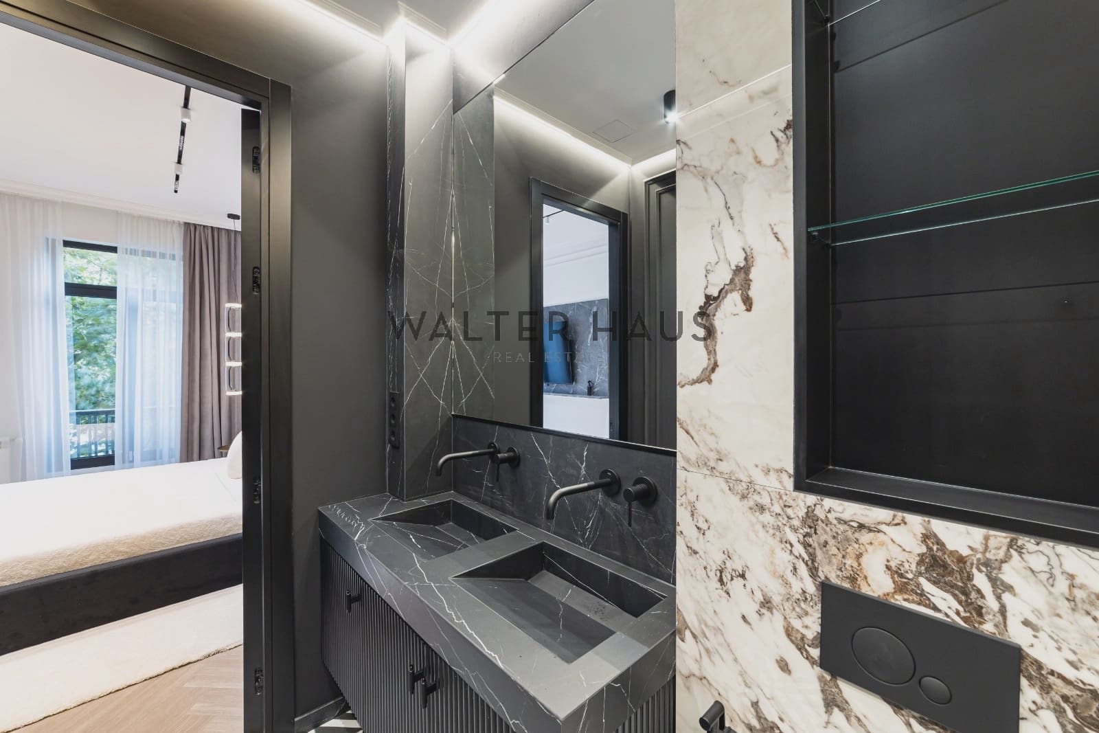 Piso de 2 habitaciones en Madrid ciudad en venta - 2.249.000 € (Ref: 9413416)