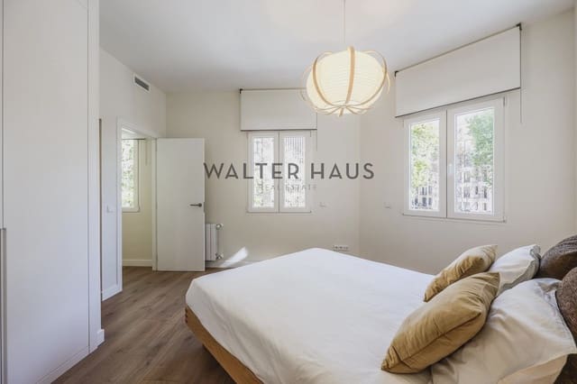 Piso de 3 habitaciones en Jerónimos, Madrid ciudad en venta - 1.190.000 € (Ref: 9415268)