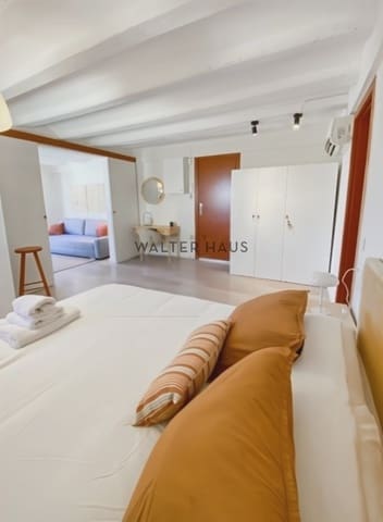 1 makuuhuone Kattohuoneisto vuokrattavana paikassa Sant Pere, Santa Caterina i La Ribera, Barcelona kaupunki mukana uima-altaan - 2 150 € (Ref: 9417590)