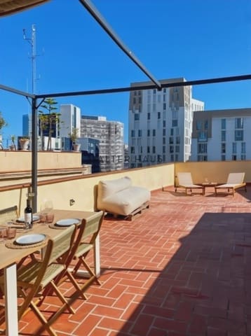 1 makuuhuone Kattohuoneisto vuokrattavana paikassa Sant Pere, Santa Caterina i La Ribera, Barcelona kaupunki mukana uima-altaan - 2 150 € (Ref: 9417590)