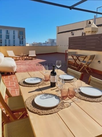 1 makuuhuone Kattohuoneisto vuokrattavana paikassa Sant Pere, Santa Caterina i La Ribera, Barcelona kaupunki mukana uima-altaan - 2 150 € (Ref: 9417590)