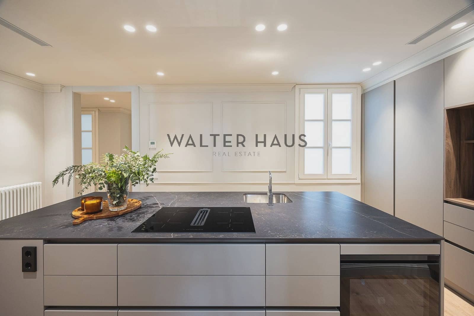 4 bedroom Flat for sale in Barcelona city - € 1,790,000 (Ref: 9421747)