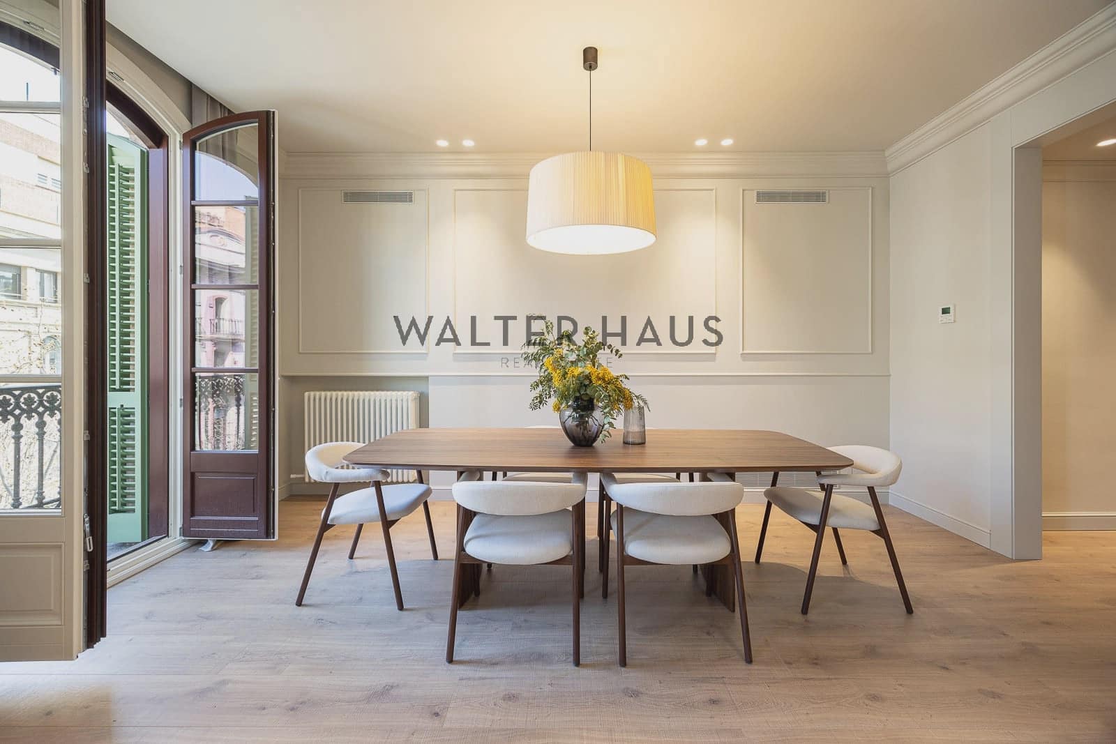 4 bedroom Flat for sale in Barcelona city - € 1,790,000 (Ref: 9421747)