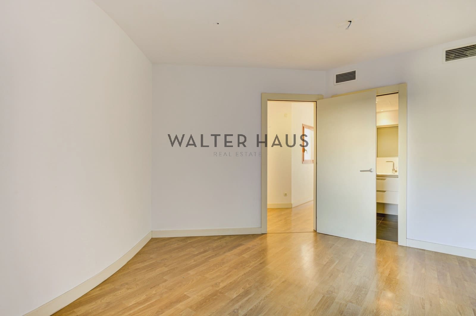 2 slaapkamer Penthouse te koop in Barcelona stad - € 895.000 (Ref: 9426240)