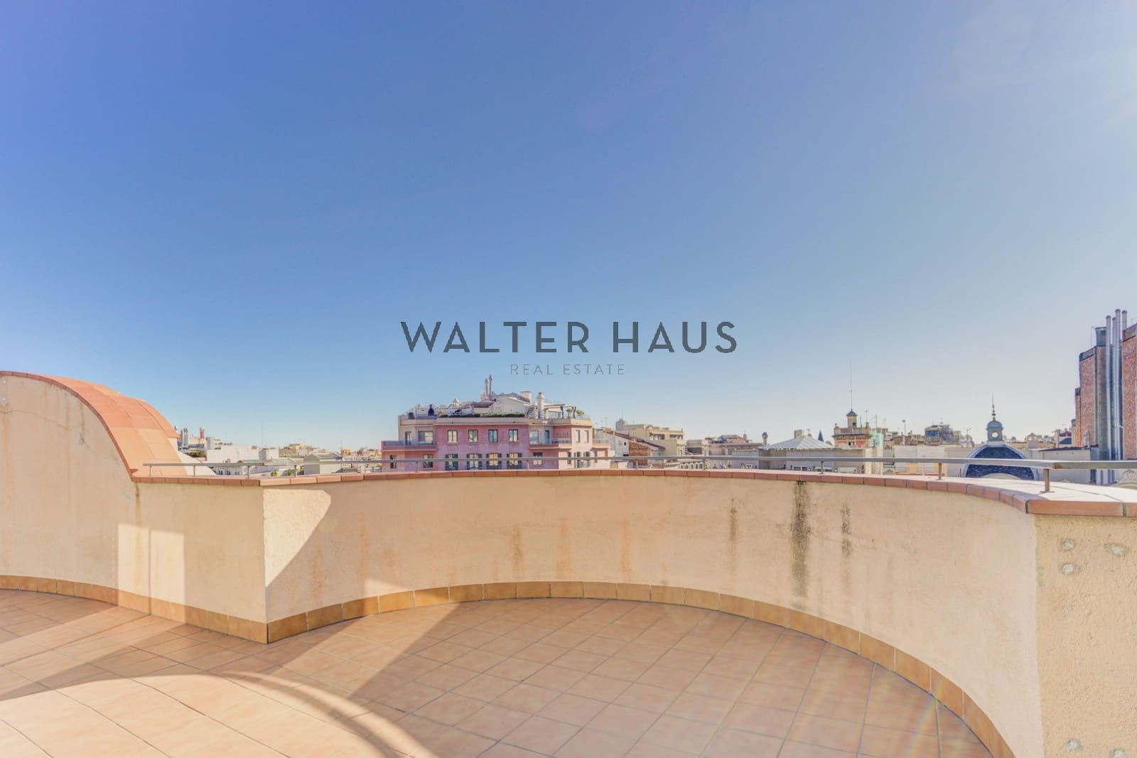 2 slaapkamer Penthouse te koop in Barcelona stad - € 895.000 (Ref: 9426240)