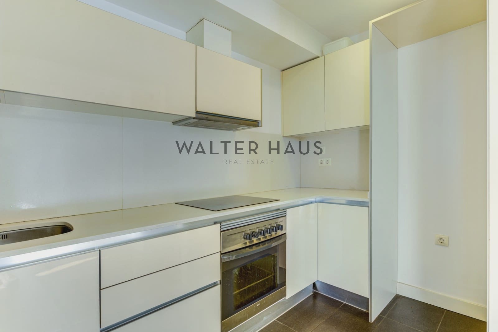 2 slaapkamer Penthouse te koop in Barcelona stad - € 895.000 (Ref: 9426240)