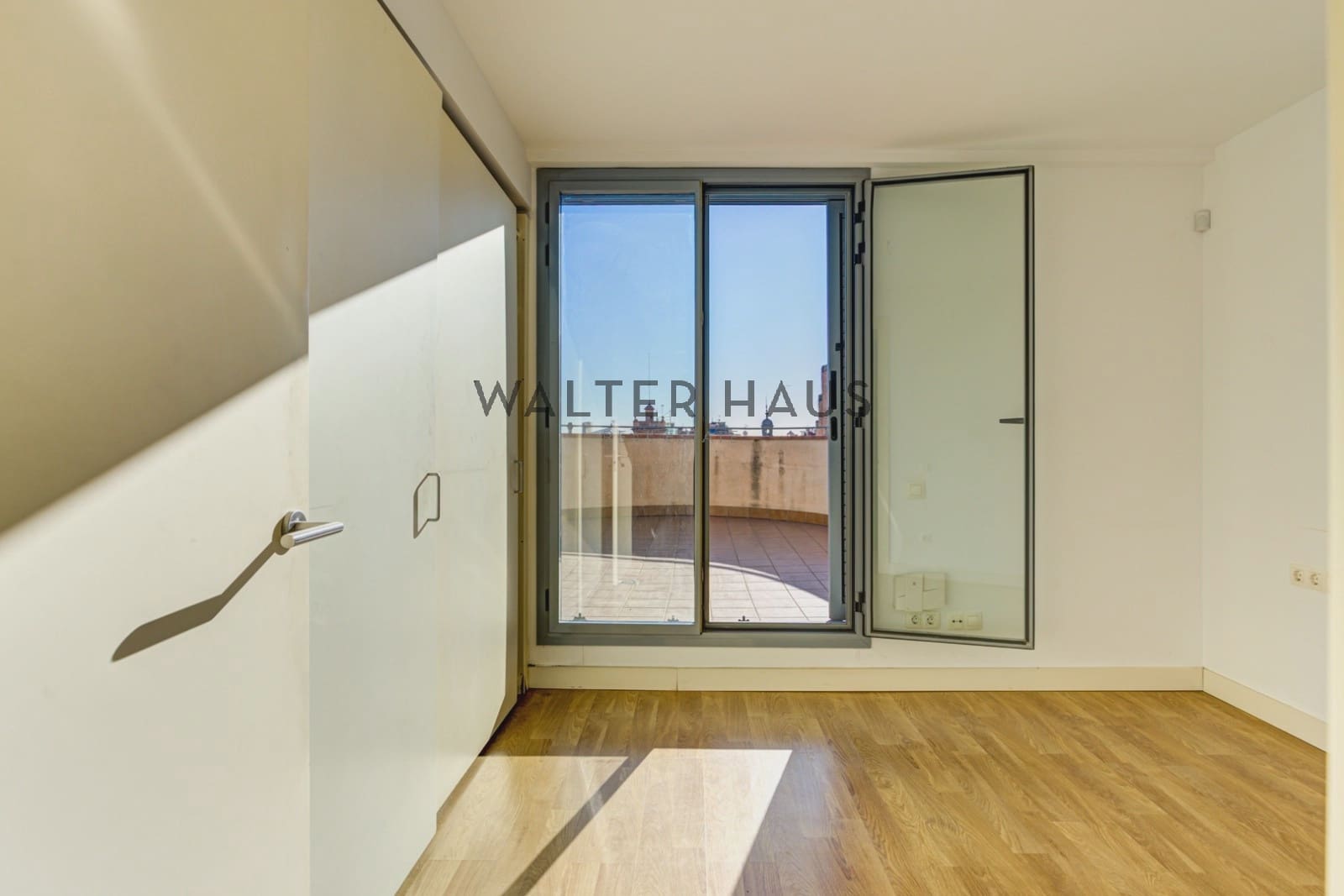 2 slaapkamer Penthouse te koop in Barcelona stad - € 895.000 (Ref: 9426240)
