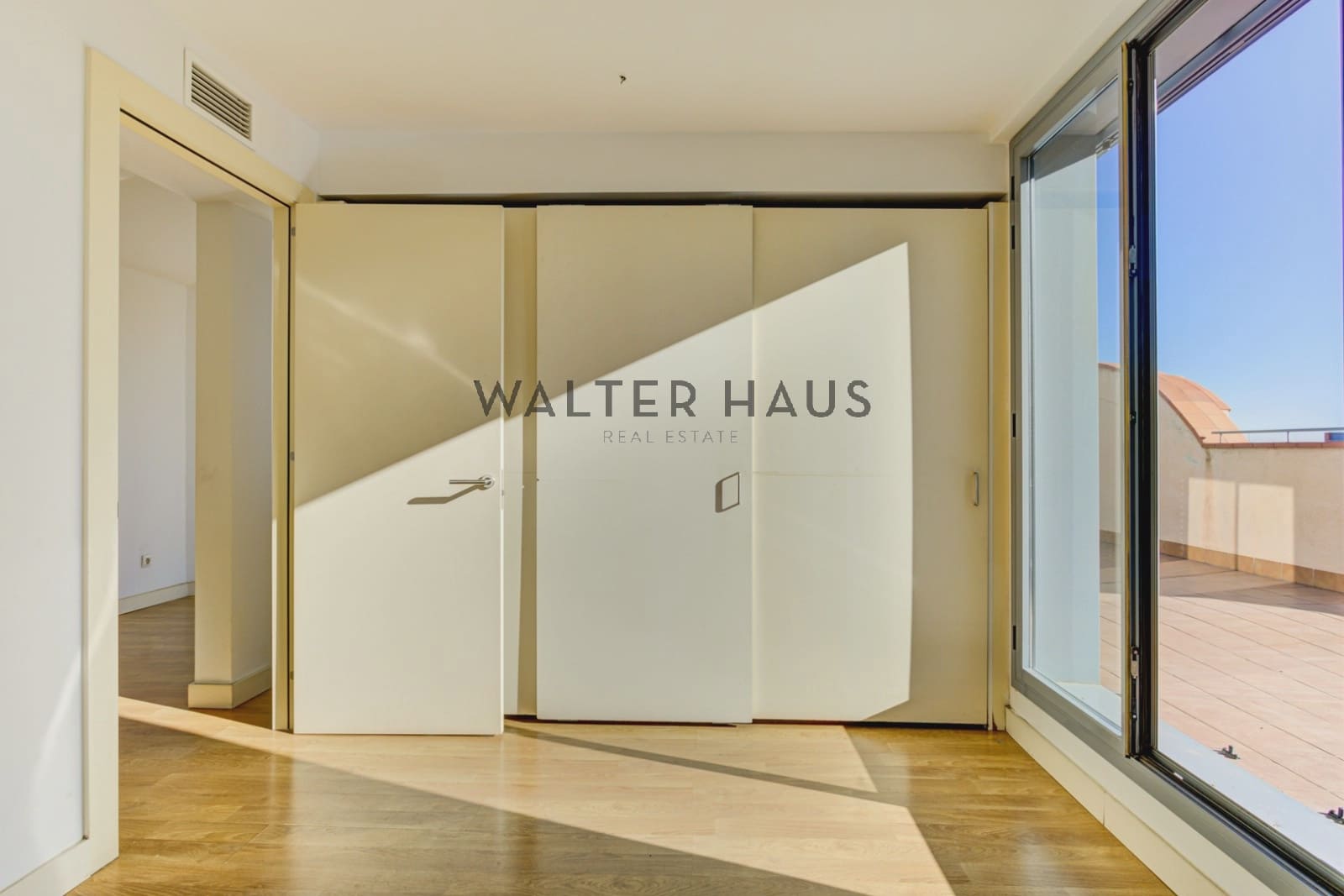 2 slaapkamer Penthouse te koop in Barcelona stad - € 895.000 (Ref: 9426240)