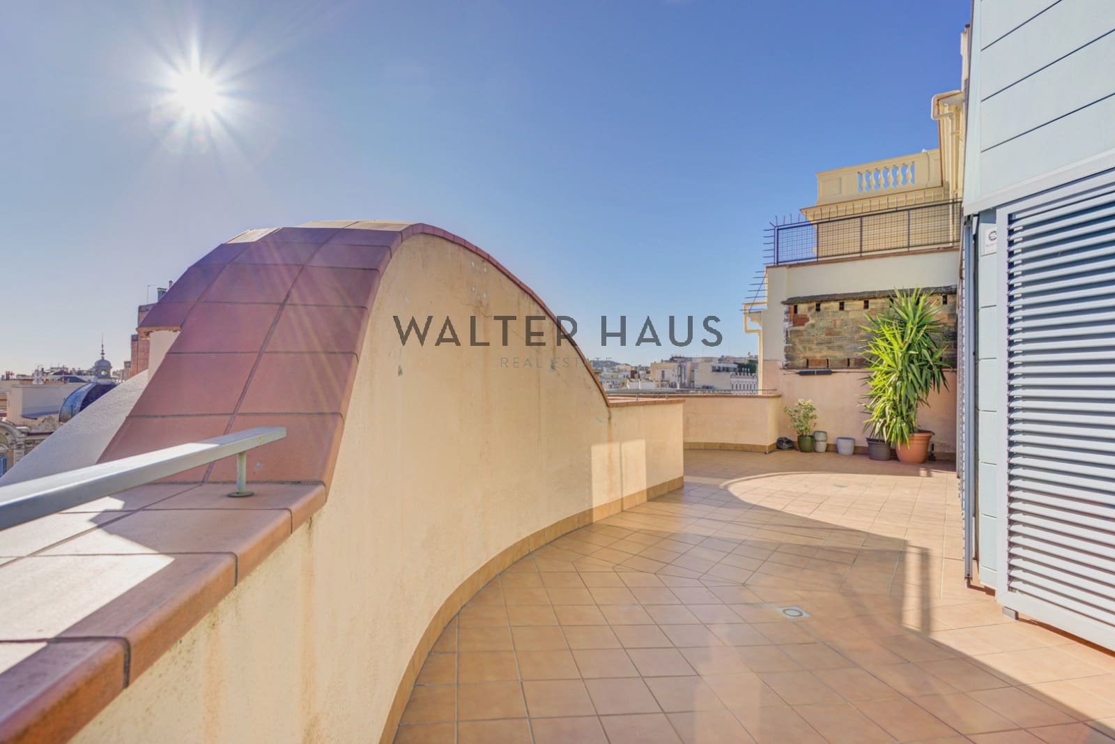 2 slaapkamer Penthouse te koop in Barcelona stad - € 895.000 (Ref: 9426240)