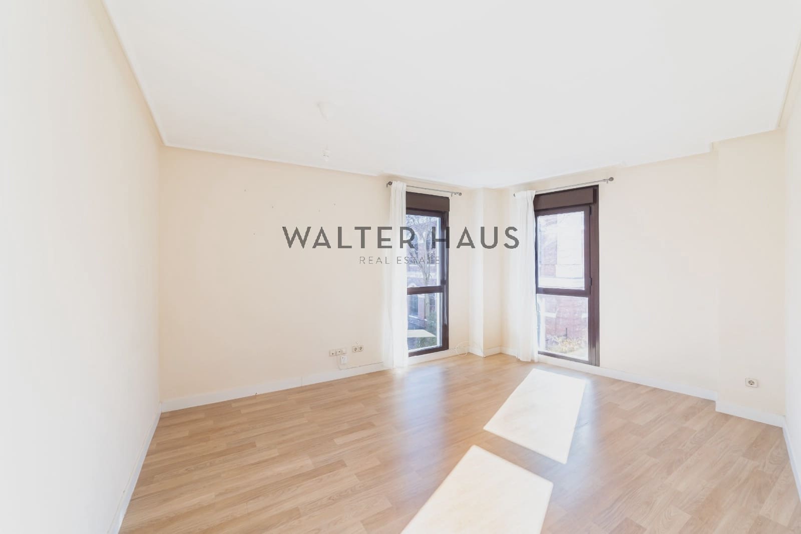 1 bedroom Flat for sale in Madrid city - € 690,000 (Ref: 9436488)