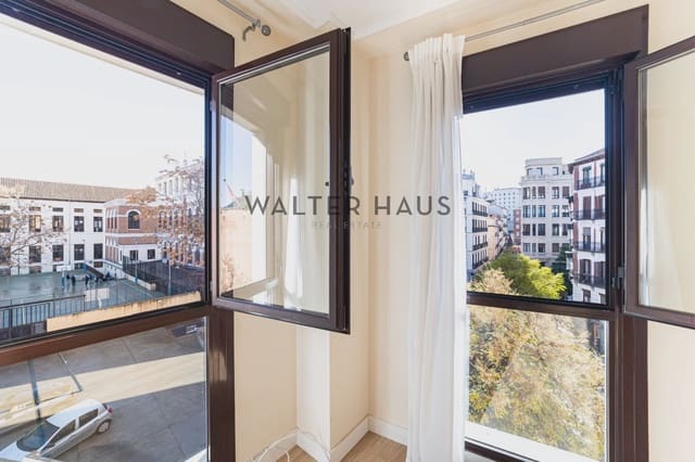 1 bedroom Flat for sale in Universidad, Madrid city - € 690,000 (Ref: 9436488)