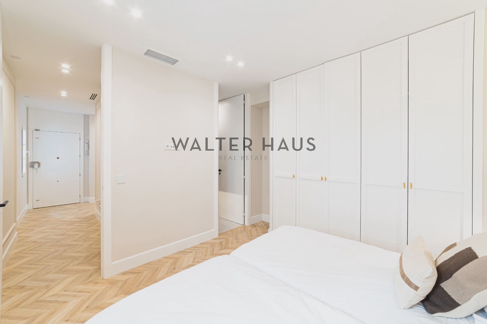 4 bedroom Flat for sale in Madrid city - € 2,950,000 (Ref: 9438267)