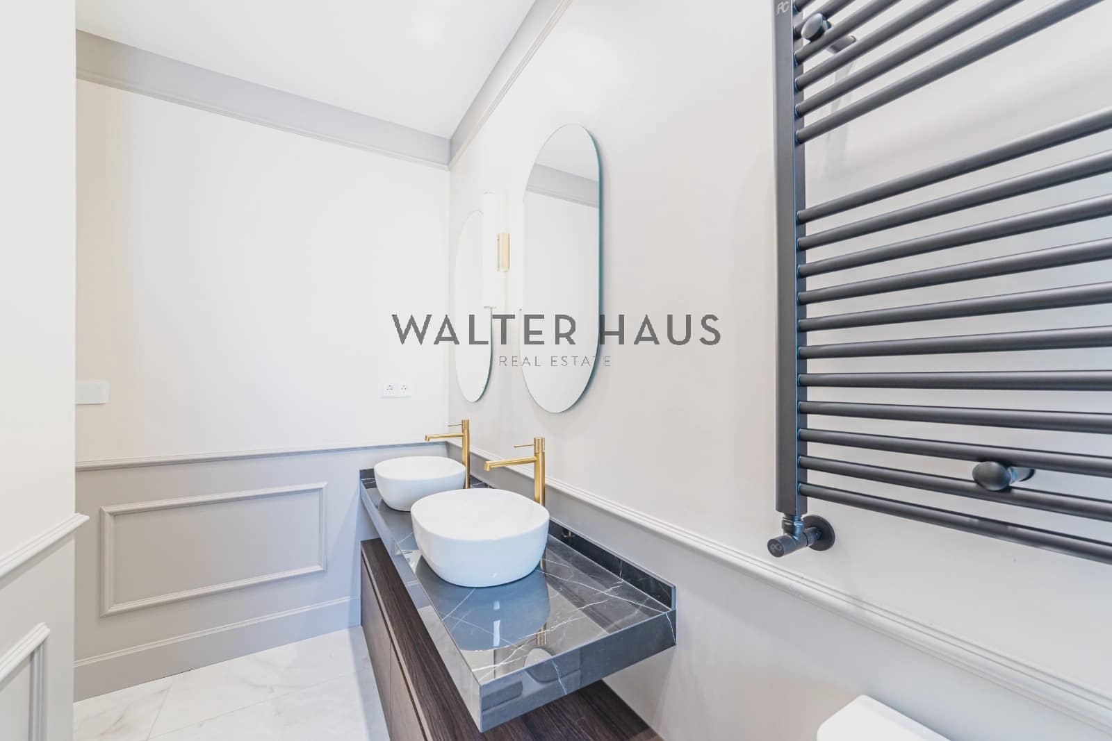 4 bedroom Flat for sale in Madrid city - € 2,950,000 (Ref: 9438267)